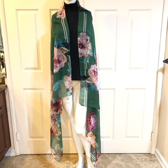 INC- Floral Stripe Extra Large~Versatile Wrap~NWT😻 - Picture 3 of 6